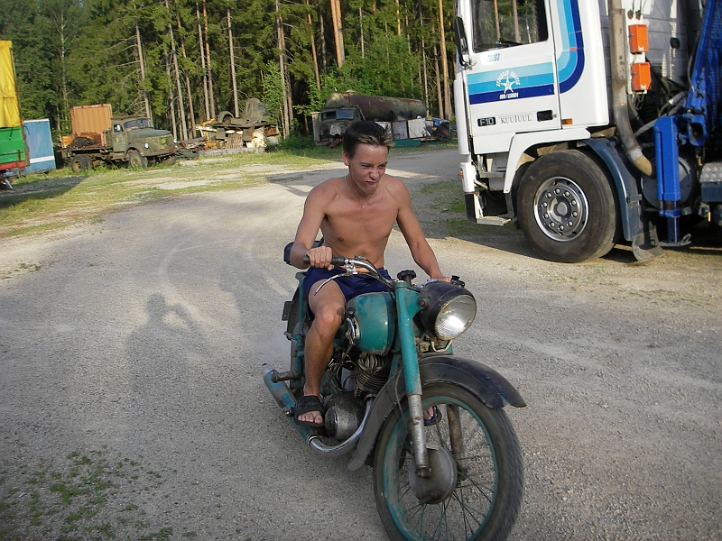 IMGP5681.JPG - Vanem poiss kurvi võtmas